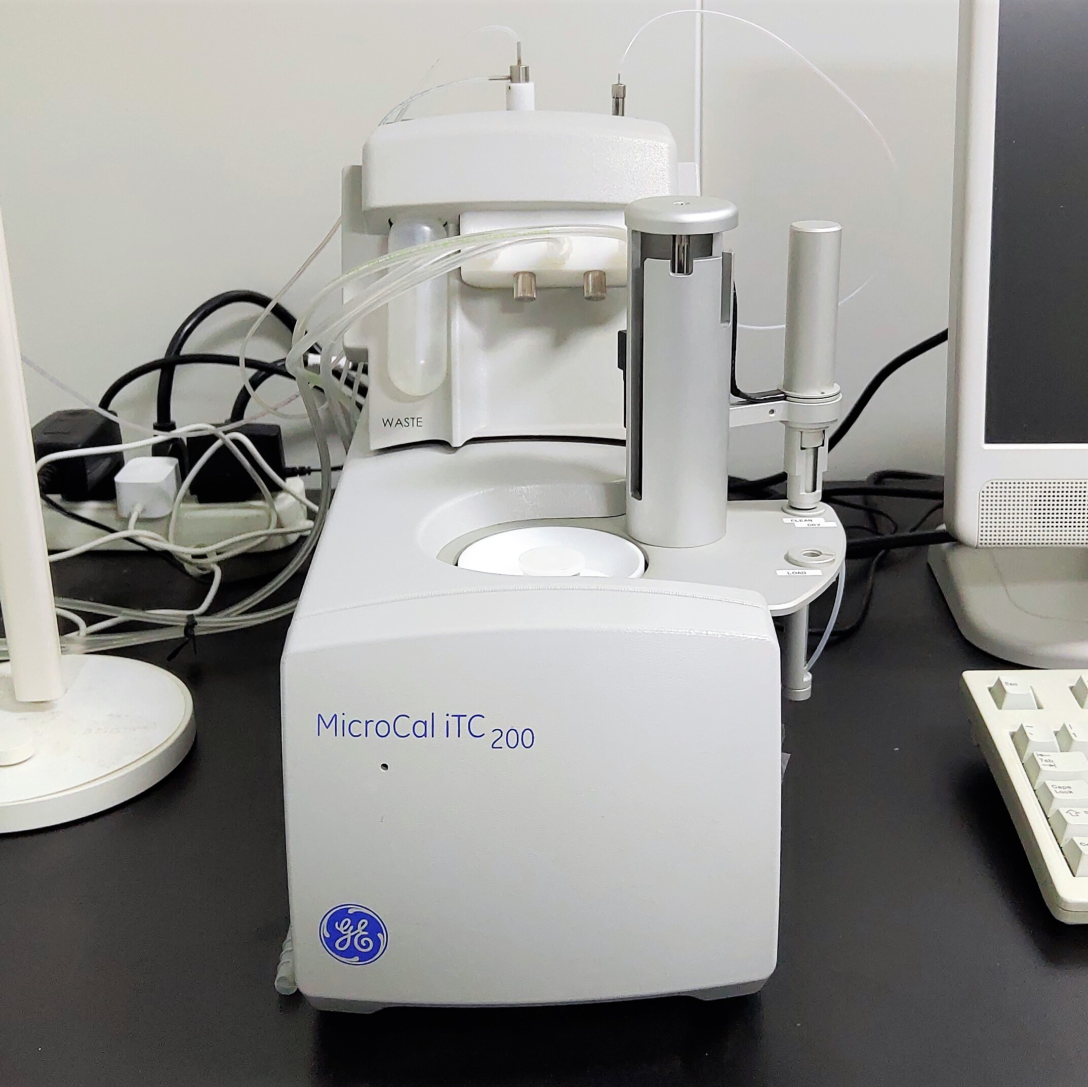 b611等温滴定微量热仪malvern microcal itc200